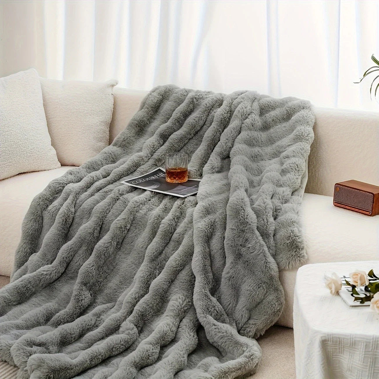 ROSEKINDCN Bubble Fleece Blanket for Couch Soft Cozy Throw