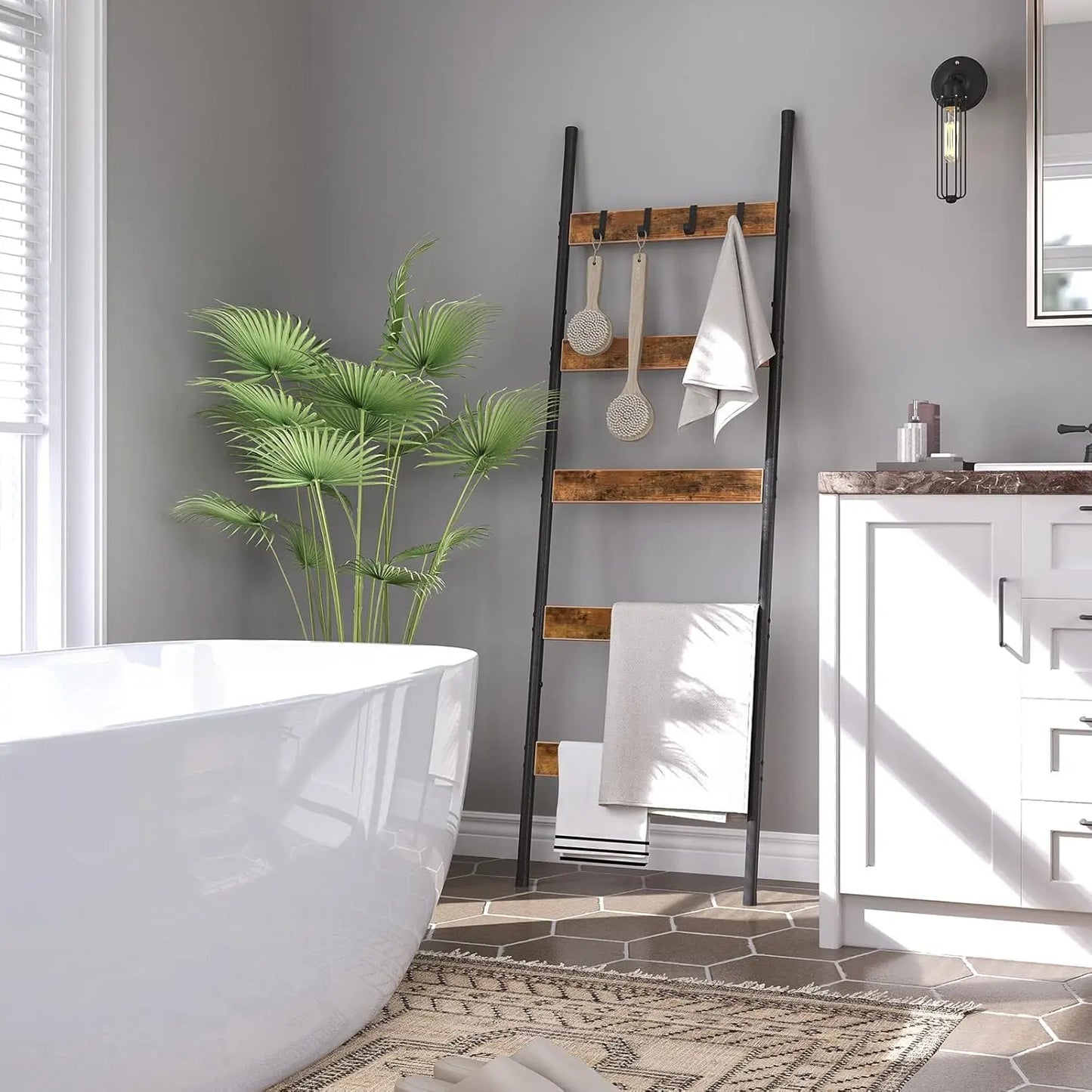 5-Tier Wall Leaning Blanket Ladder With Hooks Towels Scarves